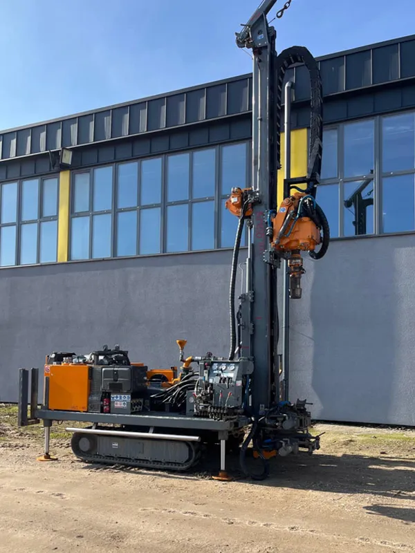 Odwiert geotermalny - praca zespo�u ECO-ODWIERT w terenie